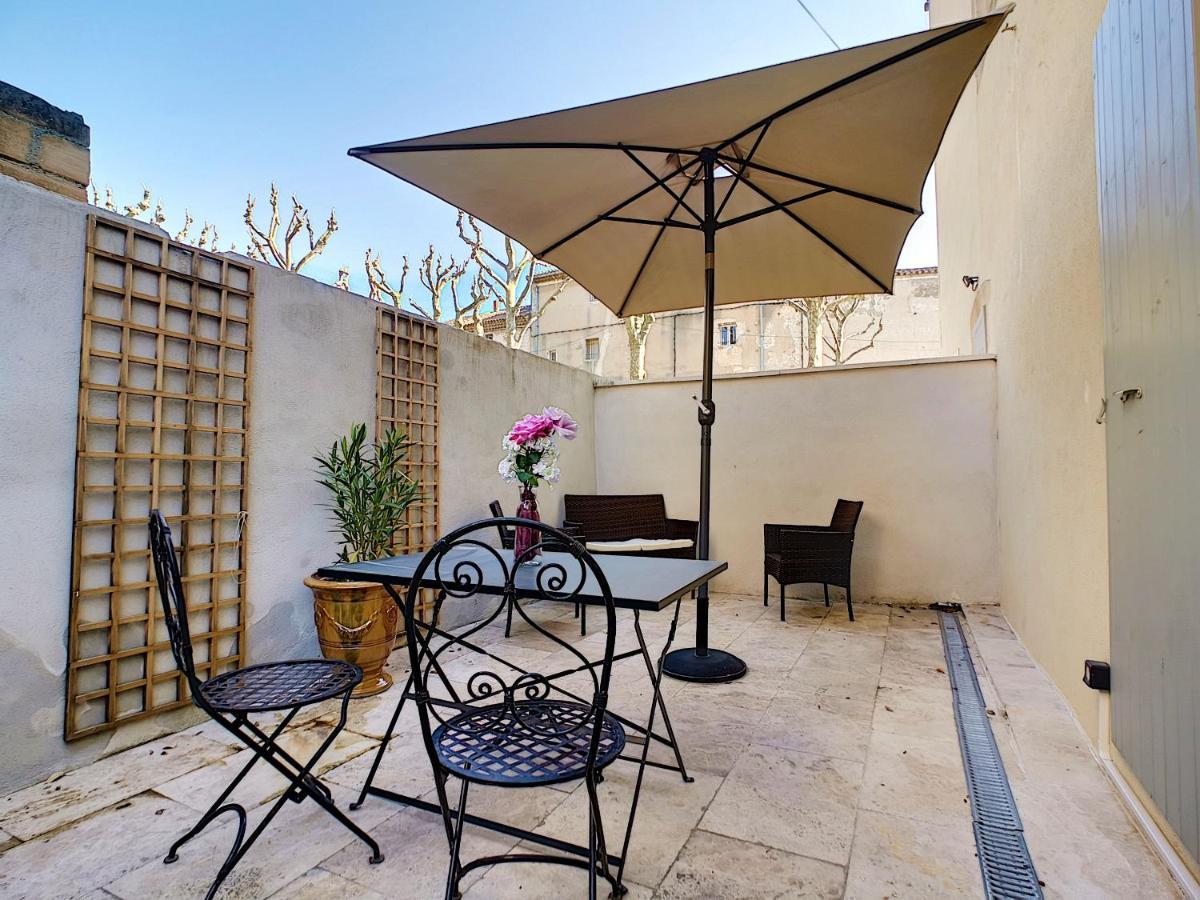 Appartement Avec Terrasse En Centre Ville De Saint Remy De Provence Exterior photo